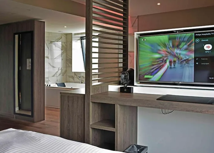 Otel Riva - Delft 4*