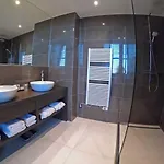 Riva - Delft 4*