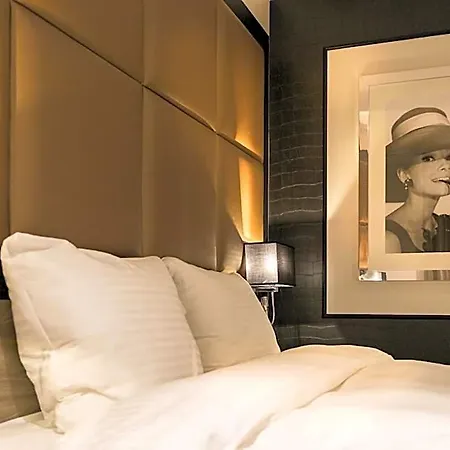 Riva - Delft 4*
