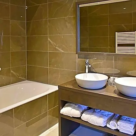 호텔 Riva - Delft 4*
