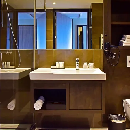Riva - Delft 4*