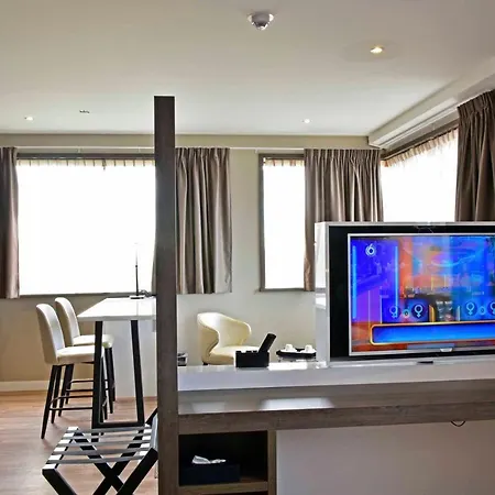 Szálloda Riva - Delft 4*