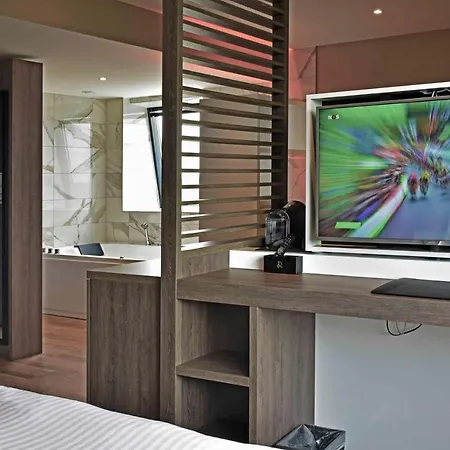 Szálloda Riva - Delft 4*