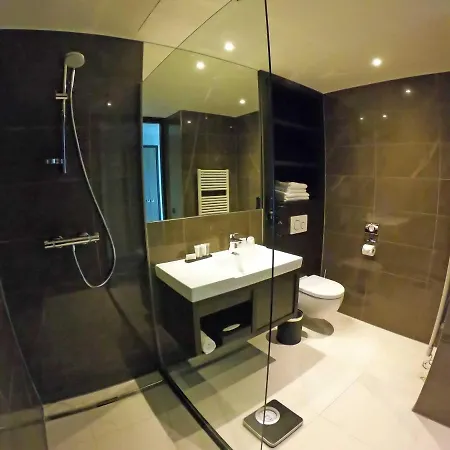 Hotel Riva - Delft 4*